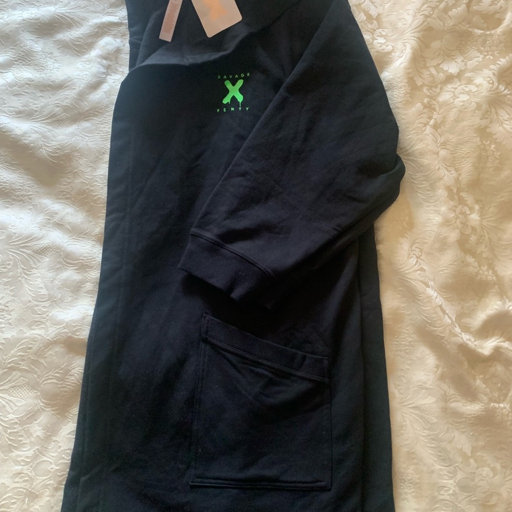 Savage x Fenty-NWT-Robe/Hoodie-Black with Green Letters-M/L